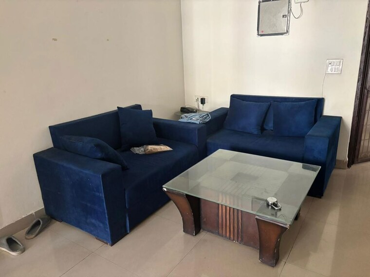 Living Room, uninav-heights-phase-i 2.5 Bedroom 1250 Sq.Ft. Apartment In Raj Nagar Extension Ghaziabad 10466502