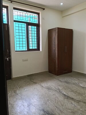 Room in 2 BHK Villa at Sector 23 – for Rent