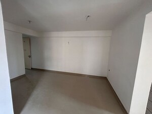 Room in 2 BHK Apartment at Landmark The Homes 81, Sector 81 – for Rent