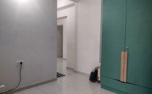 Room in 3 BHK Builder Floor at Orchid Lakeview, Bellandur – for Sale