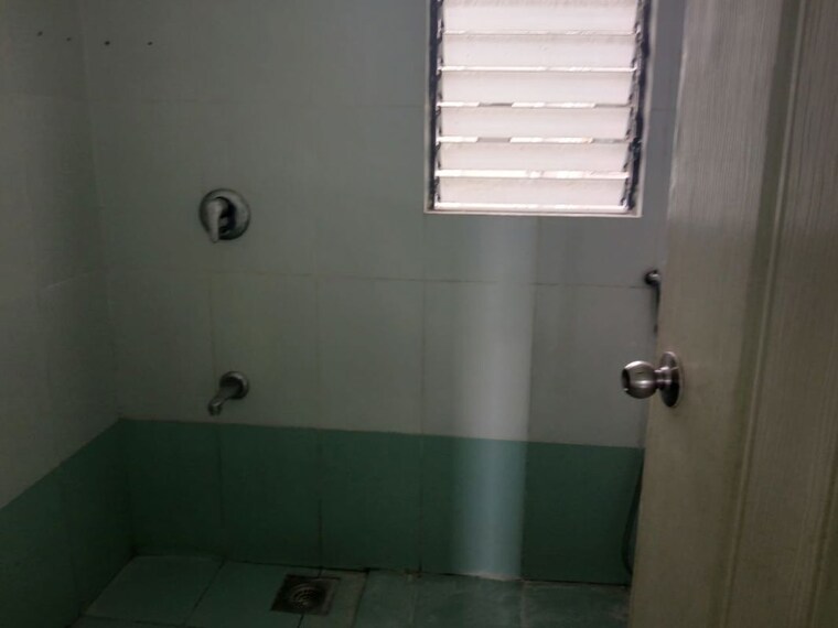 Bathroom, nanded-lalit 2.5 Bedroom 1115 Sq.Ft. Apartment In Sinhagad Road Pune 10466544