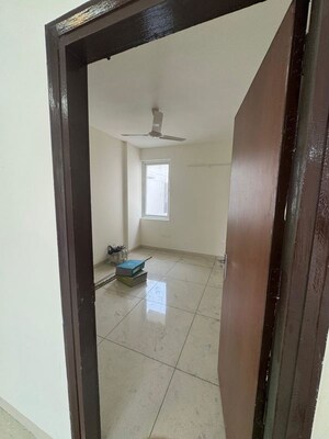 Room in 5 BHK Apartment at RPS Auria, Sector 88 – for Sale