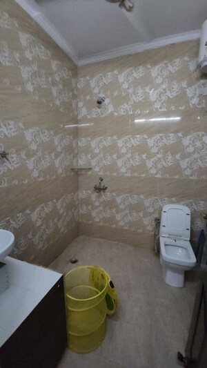 Bathroom in 2 BHK Builder Floor at Sector 30 – for Rent