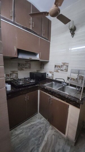 Kitchen in 2 BHK Builder Floor at Sector 30 – for Rent
