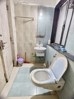 Bathroom in 2 BHK Apartment at Ashish Swapnalok Towers, Goregaon East – for Rent