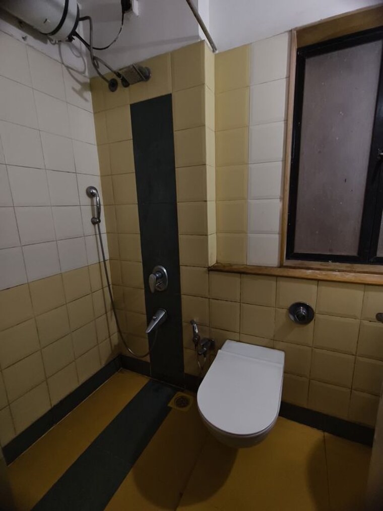 Bathroom, ashish-swapnalok-towers 2 Bedroom 1000 Sq.Ft. Apartment In Goregaon East Mumbai 10466617