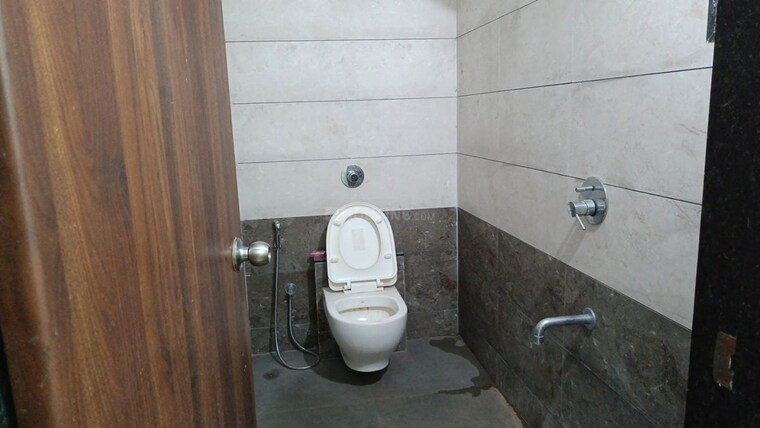 Bathroom, wakad 1 Bedroom 570 Sq.Ft. Apartment In Wakad Pune 10466633