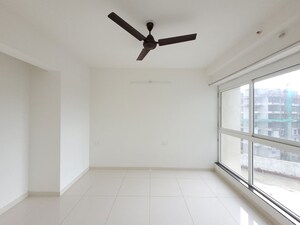 1.5 BHK Apartment For Rent in Godrej Emerald, Ghodbunder Road