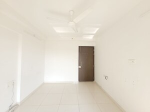 1.5 BHK Apartment For Rent in Godrej Emerald, Ghodbunder Road