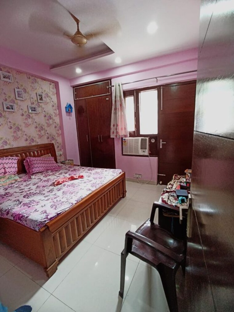 Bedroom, preet colony 3 Bedroom 1226 Sq.Ft. Builder Floor In Preet Colony Zirakpur 10461319