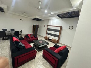 Team Area in 3 BHK Builder Floor at Gomti Nagar – for Rent