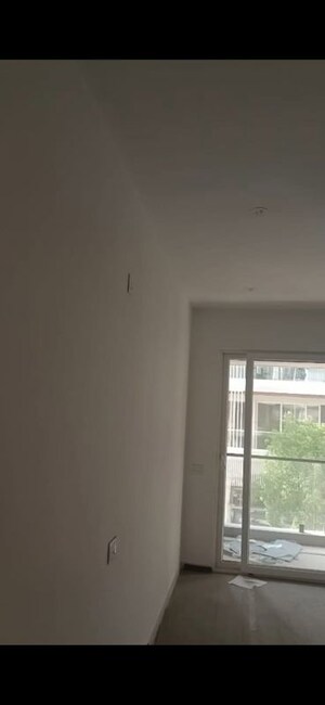 Room in 3 BHK Apartment at Mainland Eternia, Lulla Nagar – for Rent