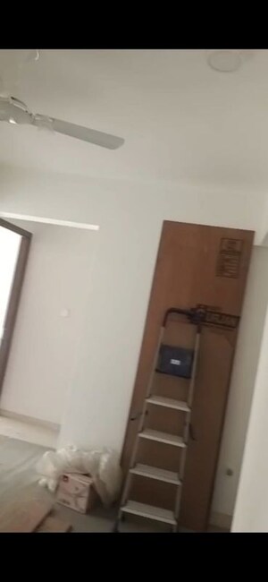 Furnished Amenities in 3 BHK Apartment at Mainland Eternia, Lulla Nagar – for Rent