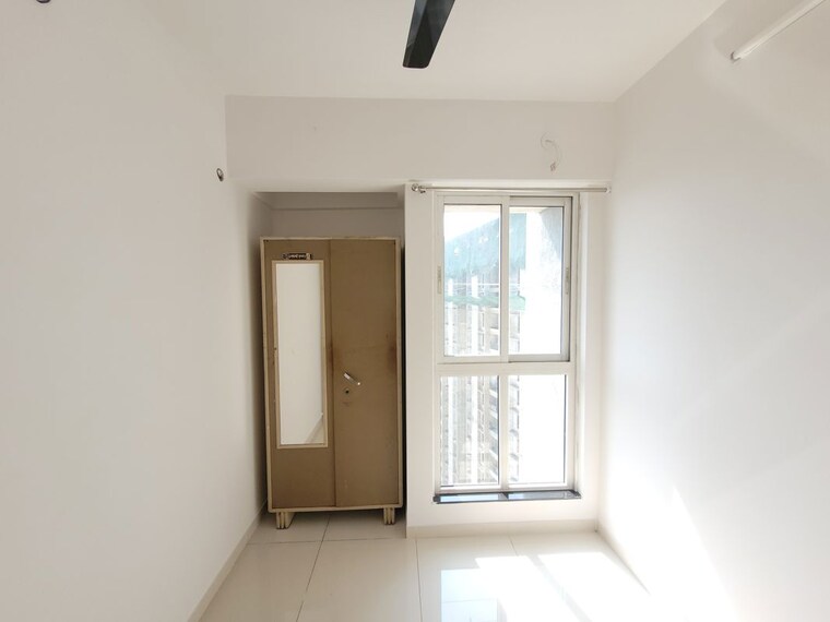 Room, godrej-emerald 1.5 Bedroom 530 Sq.Ft. Apartment In Ghodbunder Road Thane 10466669