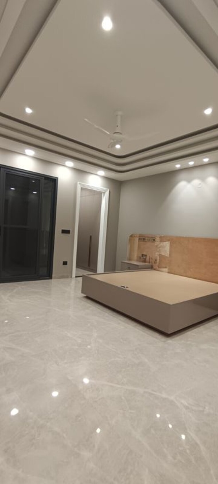 Room, parklands 4 Bedroom 380 Sq.Yd. Builder Floor In Sector 85 Faridabad 10466677