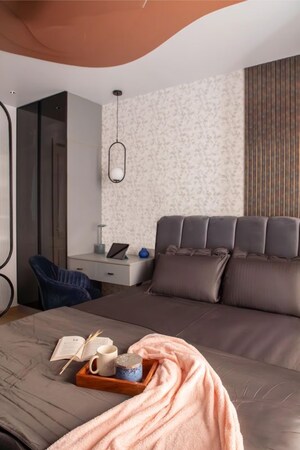 Master Bedroom in Studio Apartment at Yashcon Neon, Viman Nagar – for Sale