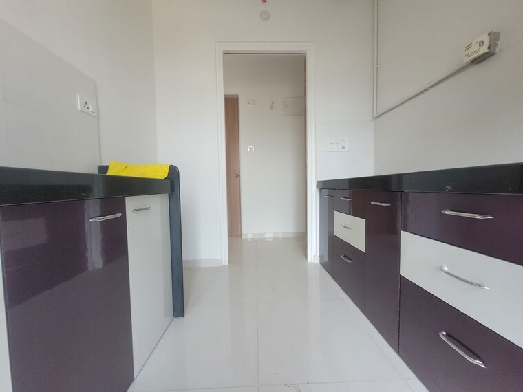 Kitchen, godrej-emerald 2 Bedroom 727 Sq.Ft. Apartment In Ghodbunder Road Thane 10466721