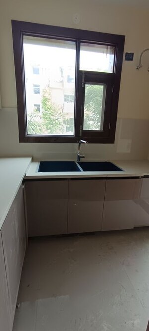 Furnished Amenities in 4 BHK Builder Floor at Parklands, Sector 85 – for Sale