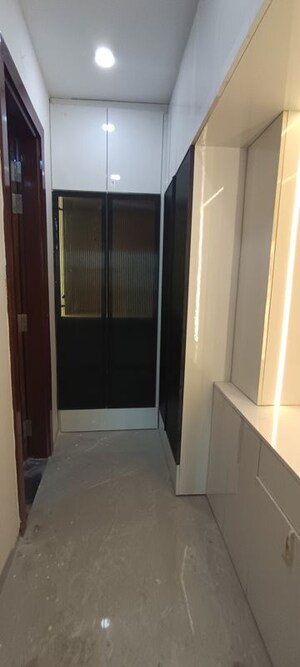 Building Lobby in 4 BHK Builder Floor at Parklands, Sector 85 – for Sale