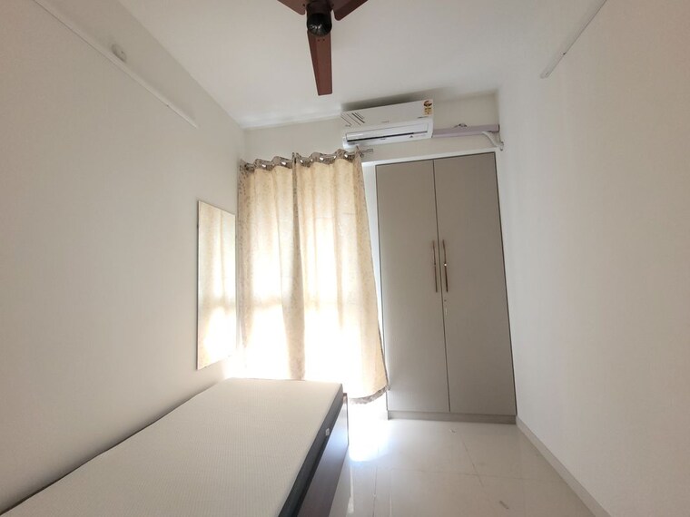 undefined, godrej-emerald 2 Bedroom 800 Sq.Ft. Apartment In Ghodbunder Road Thane 10466751