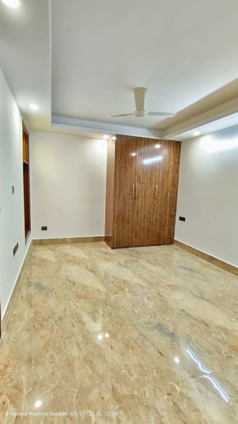 Room, vasant kunj 2 Bedroom 1000 Sq.Ft. Builder Floor In Vasant Kunj Delhi 10466753