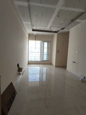 Room in 2 BHK Apartment at Chandak Cornerstone, Worli – for Rent