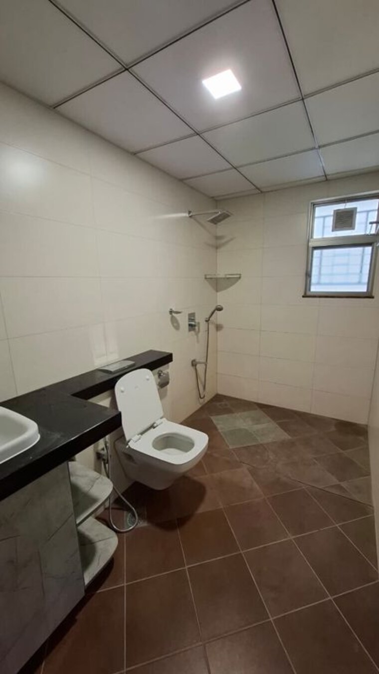 Bathroom, bhadra-landmark-mahalakshmi-layout 3 Bedroom 2350 Sq.Ft. Apartment In Mahalakshmi Layout Bangalore 10466788