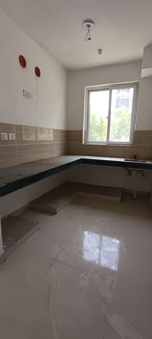 Kitchen in 3 BHK Builder Floor at BPTP Parkland Pride, Sector 77 – for Sale
