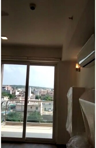 4 BHK + Pooja Room,Servant Room 3600 Sq.Ft. Apartment in Mahindra Luminare