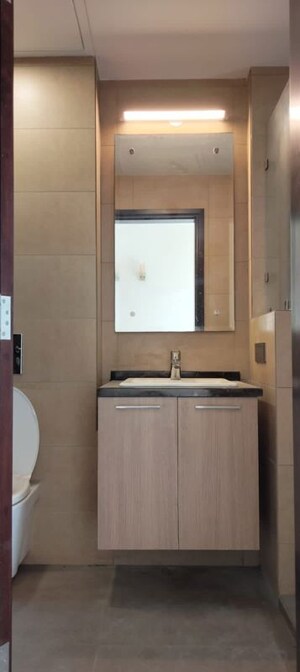 Bathroom in 4 BHK Apartment at Mahindra Luminare, Sector 59 – for Rent