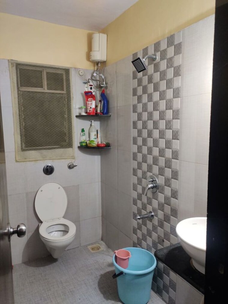 Bathroom, dattani-apartment 1 RK 280 Sq.Ft. Apartment In Kandivali East Mumbai 10466841