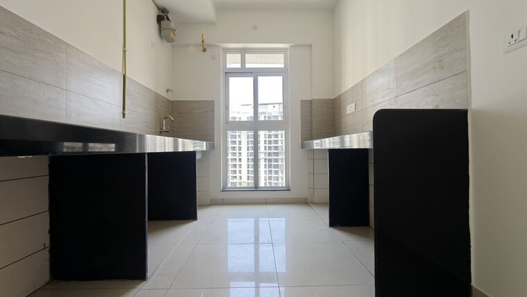 Kitchen, godrej-emerald 3 Bedroom 907 Sq.Ft. Apartment In Ghodbunder Road Thane 10466879