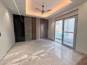 3 BHK Builder Floor For Sale in South City 1