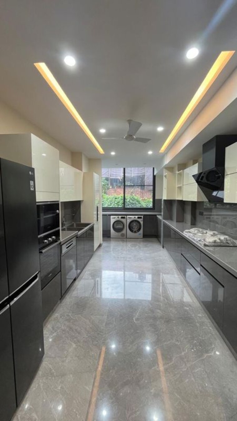 Kitchen, sushant lok i 4 Bedroom 300 Sq.Yd. Builder Floor In Sushant Lok I Gurgaon 10466931