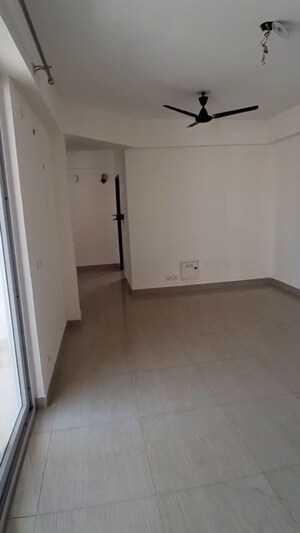 Hall in 3 BHK Apartment at Ramprastha City The Edge Towers, Sector 37d – for Rent