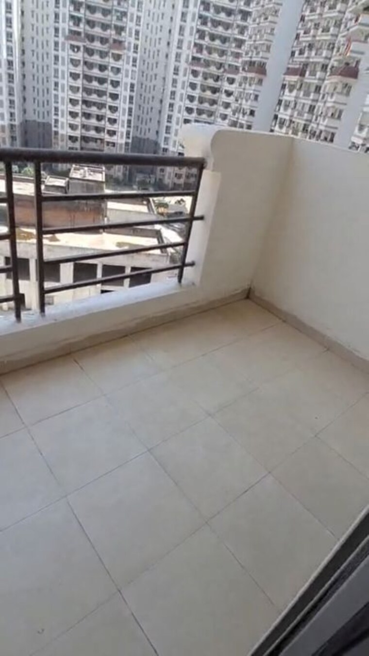 Balcony, ramprastha-city-the-edge-towers 3 Bedroom 1875 Sq.Ft. Apartment In Sector 37d Gurgaon 10466964