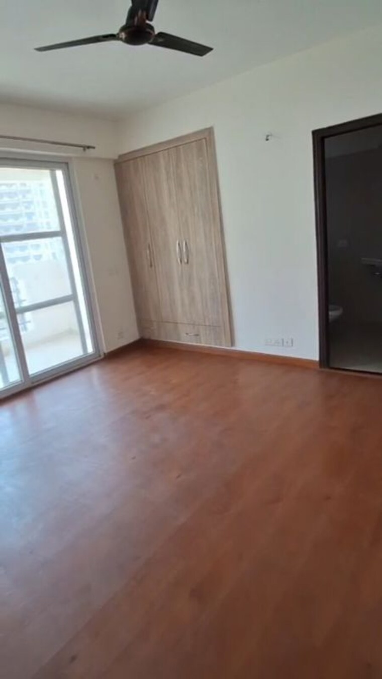 Room, ramprastha-city-the-edge-towers 3 Bedroom 1875 Sq.Ft. Apartment In Sector 37d Gurgaon 10466964
