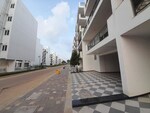 2.5 BHK + Study Room 1210 Sq.Ft. Builder Floor in Central Park Cerise Suites