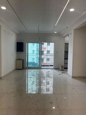 Room in 2.5 BHK Apartment at Aparna Zenon, Puppalaguda – for Rent