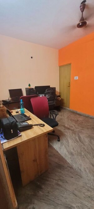 Team Area in 3 BHK Builder Floor at Tollygunge – for Sale