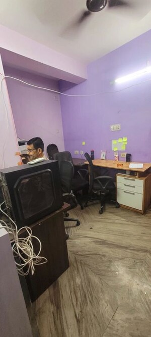 Team Area in 3 BHK Builder Floor at Tollygunge – for Sale
