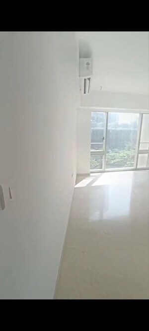 Room in 3 BHK Apartment at Lodha Kiara, Worli – for Sale