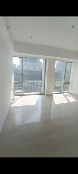 Room in 3 BHK Apartment at Lodha Kiara, Worli – for Sale