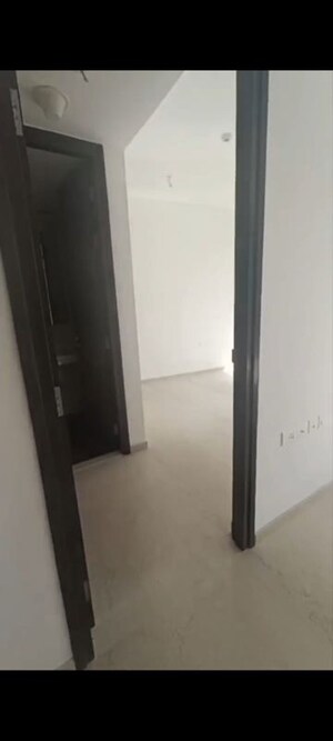 Room in 3 BHK Apartment at Lodha Kiara, Worli – for Sale