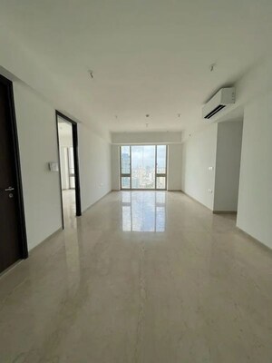 Room in 3 BHK Apartment at Lodha Kiara, Worli – for Sale