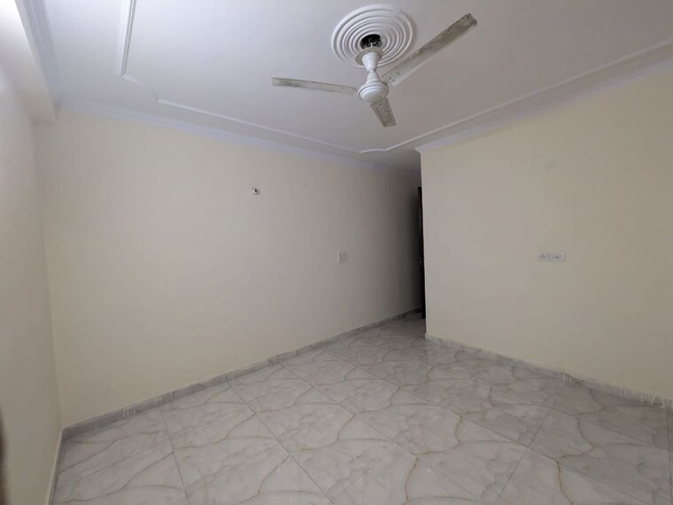 Room, freedom fighters enclave 1 Bedroom 600 Sq.Ft. Builder Floor In Freedom Fighters Enclave Delhi 10467062
