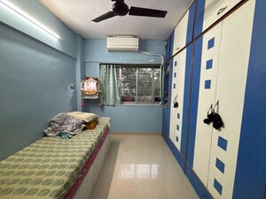 2 BHK Apartment For Sale in Shubham Bhavatu CHS, Kandivali West