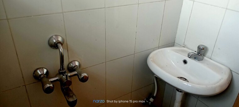 Bathroom, lda-anubhuti-apartment 2 Bedroom 470 Sq.Ft. Apartment In Aliganj Lucknow 10352008