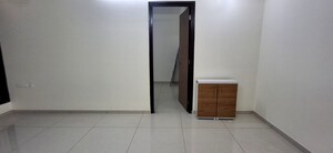 Room in 3 BHK Apartment at Chandak 34 Park Estate D Wing, Goregaon West – for Rent