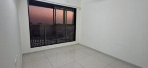 Room in 3 BHK Apartment at Chandak 34 Park Estate D Wing, Goregaon West – for Rent
